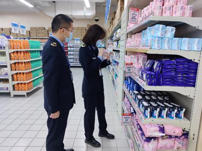 市卫生监督所 多措并举，筑牢个人卫生用品安全防线，切实维护妇女健康权益